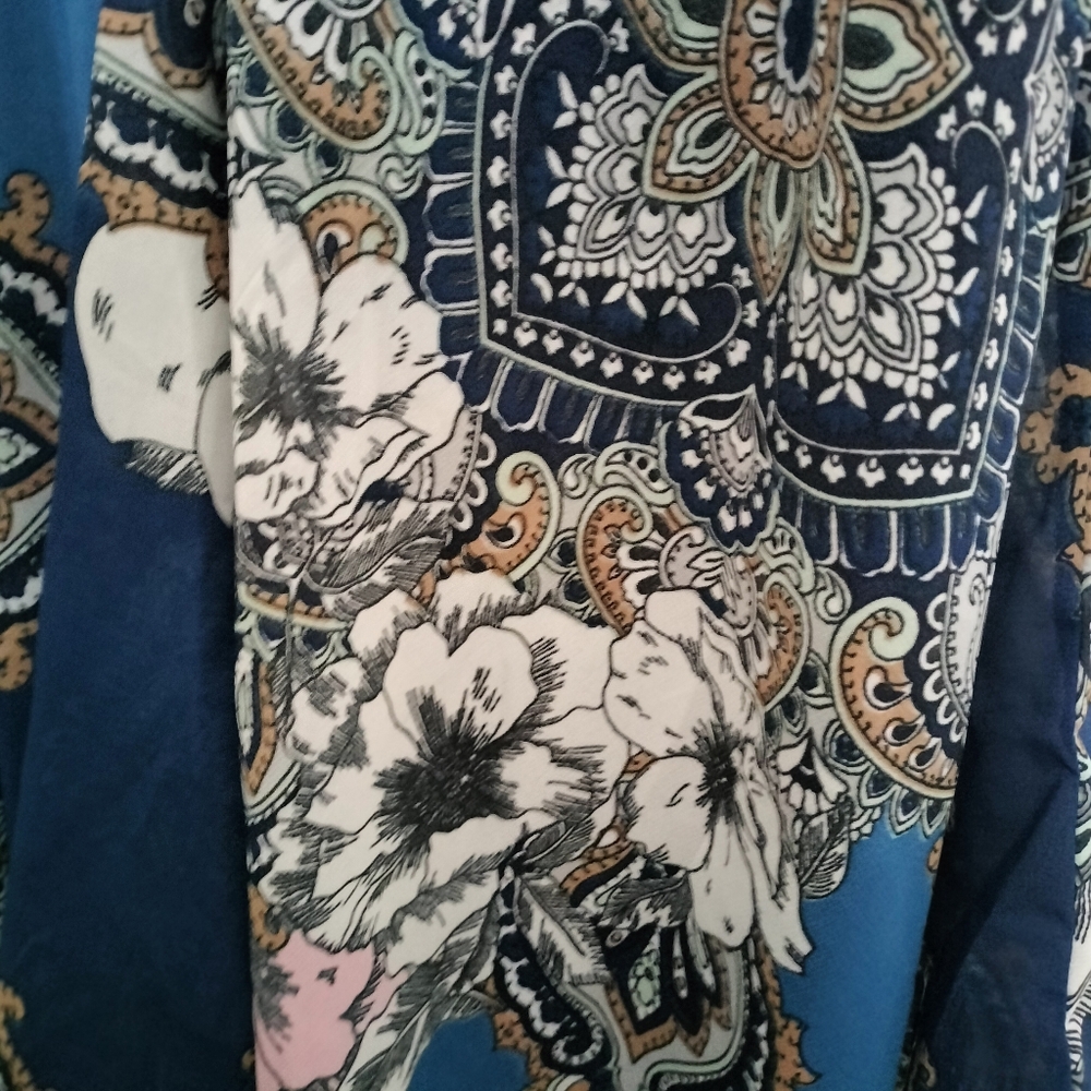 Unique Spectrum Blue Paisley Floral Handkerchief Camisole Tank Top Plus Size 2X - Picture 6 of 6